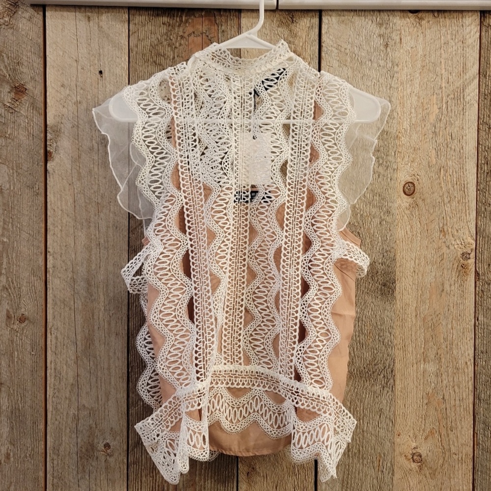 🆕 Few Moda White Nude crochet lace mock neck Rhinestone Button Tank Top Blouse